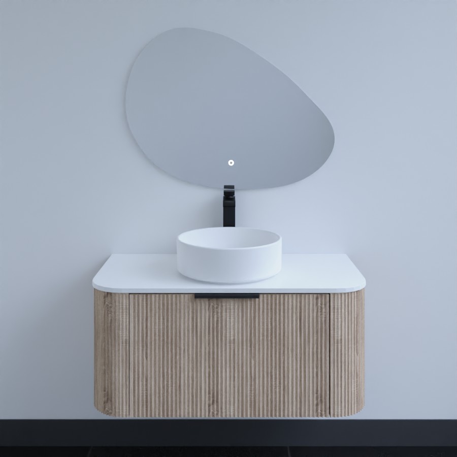 Ensemble VERTIGO meuble de salle de bain 90 cm bois strié avec plan de toilette blanc, vasque à poser ronde blanche et un miroir LED forme galet