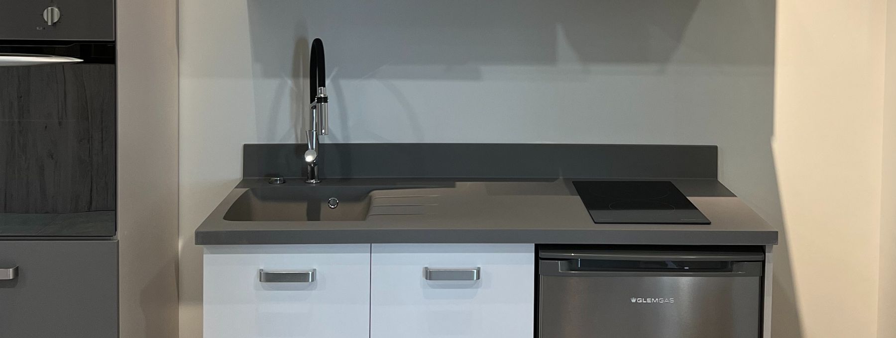 Planiquartz kitchenette showroom Creazur